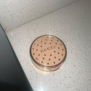 Gucci True Pink Matte powder Blush in Beautiful Starry Compact